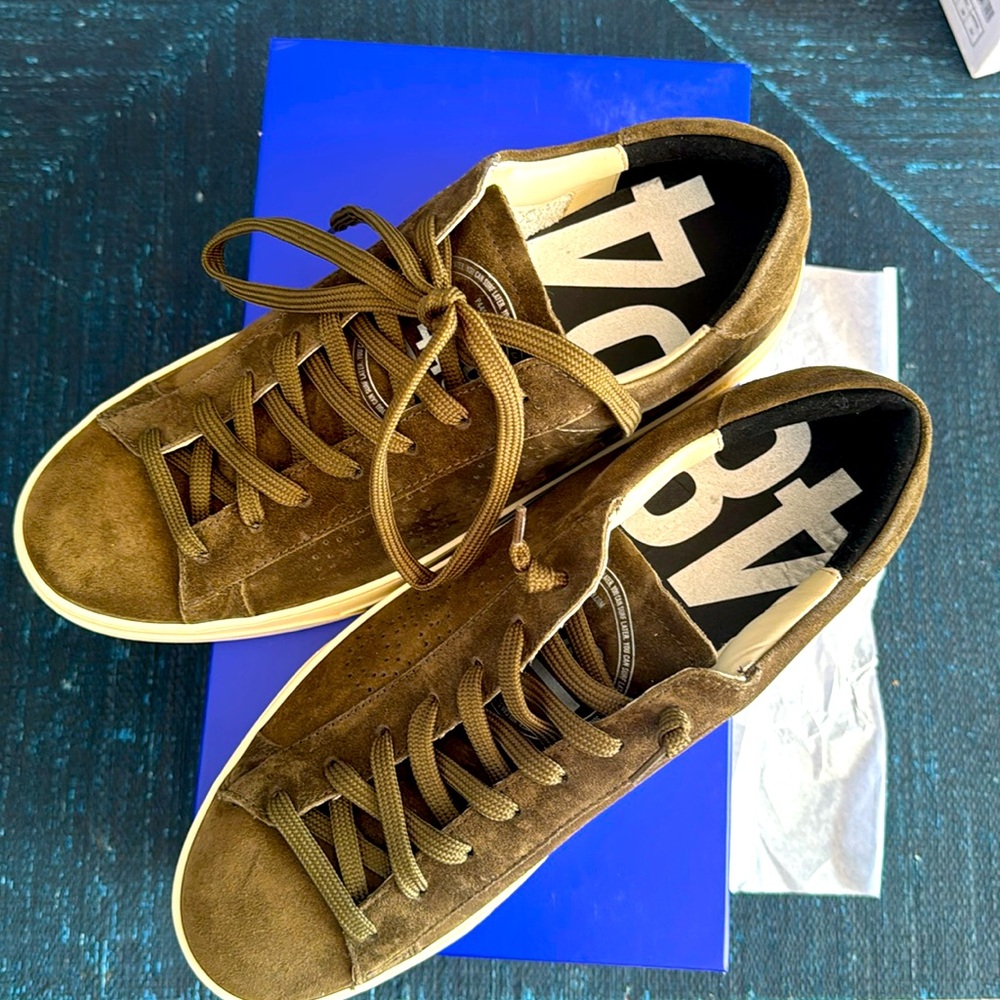 P448 BRAND NEW - Men’s Sz 43